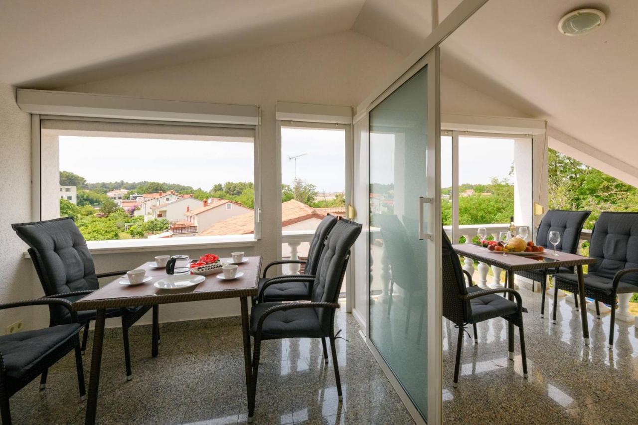 Apartments Somi Poreč Exteriör bild