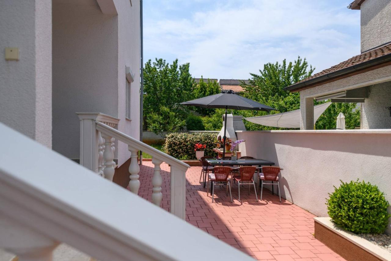 Apartments Somi Poreč Exteriör bild