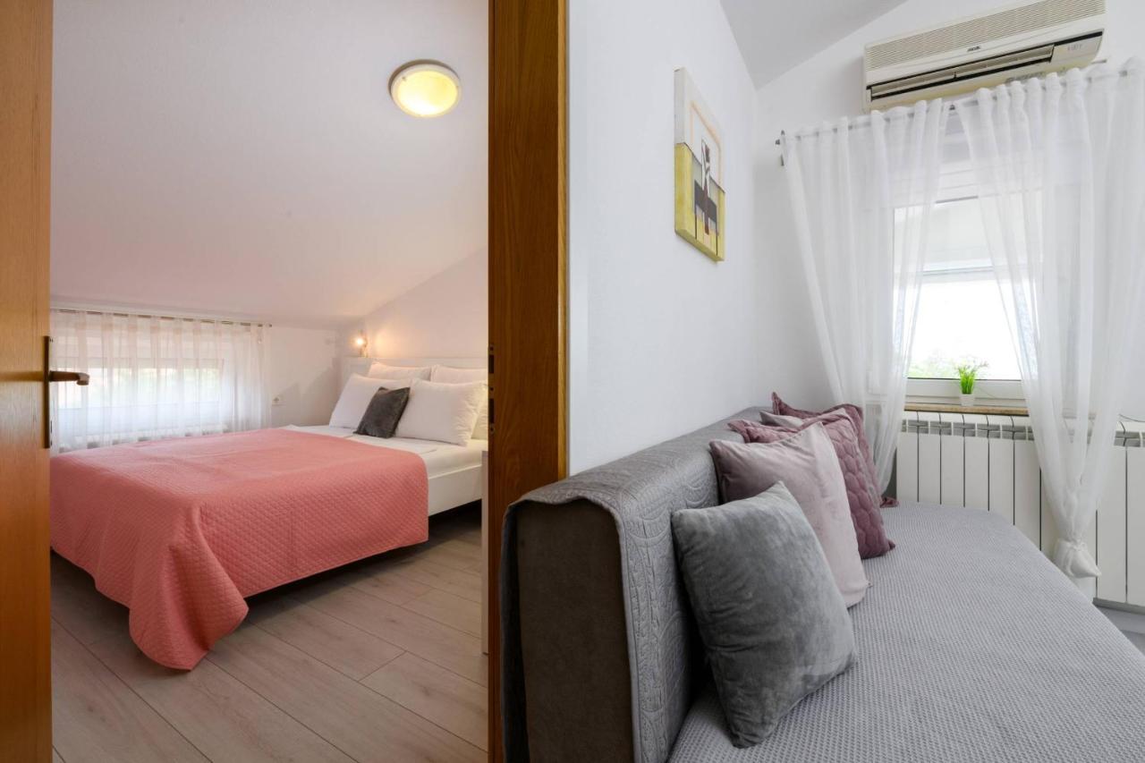 Apartments Somi Poreč Exteriör bild