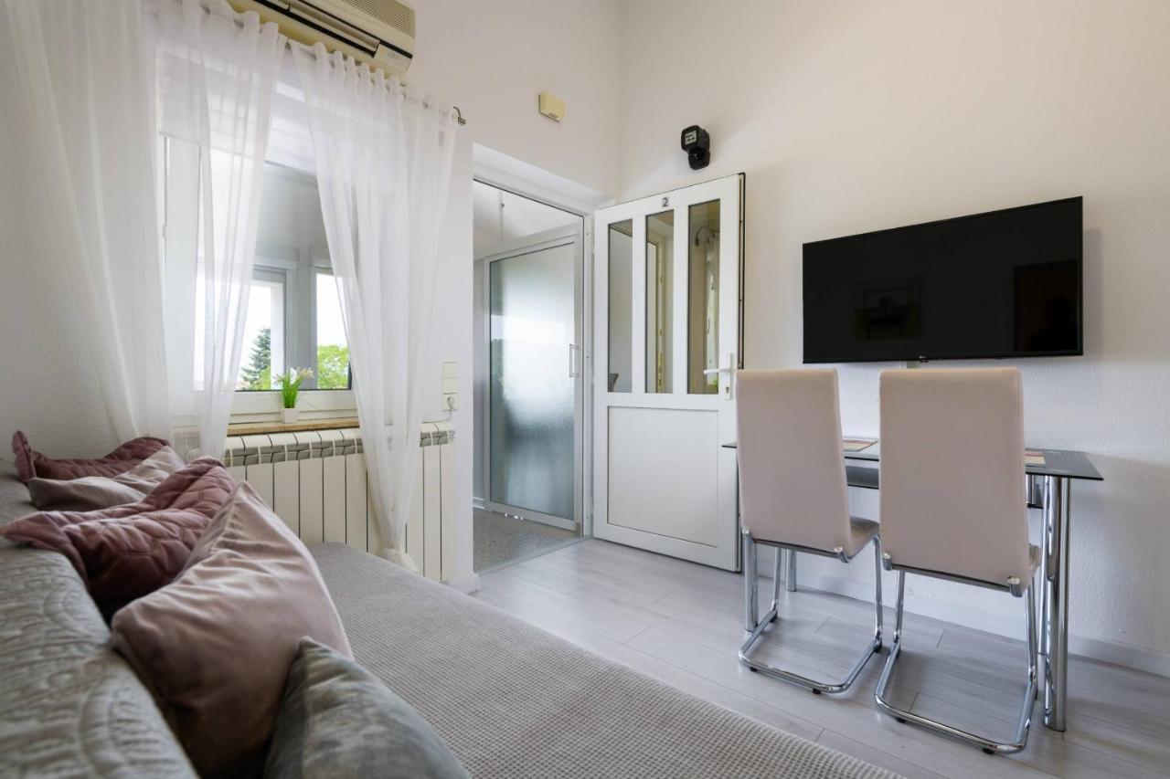 Apartments Somi Poreč Exteriör bild